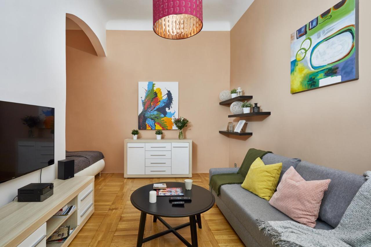 דירות Prague Days - Cozy Flat In The Old Town מראה חיצוני תמונה